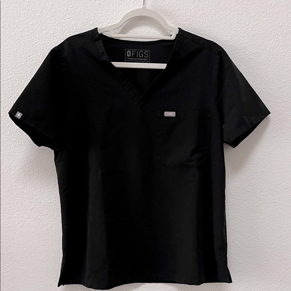 Figs Catarina One Pocket Black Scrub Top